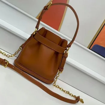 2023 Нова висококачествена марка дамска чанта за рамо с верига Дизайнерска персонализирана кожена чанта за пазаруване чанта с голям капацитет кофа чанта