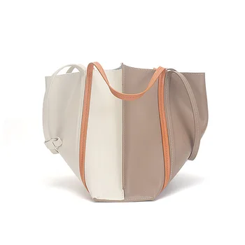 KUROYABU Модна тенденция Телешка чанта за рамо Женска ниша дизайн Изящна пазарска чанта Голям капацитет Commuter чанта за подмишници
