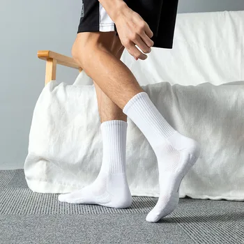 Модни спортни чорапи Мъже Колоездене Баскетбол Спортни чорапи Средни / високи тръби Дълги тръбни чорапи за мъжки 1Pairs